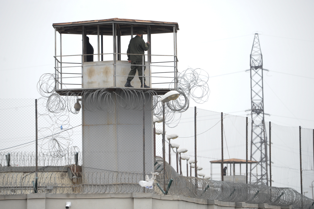 აქცია მე-12 პენიტენციურ დაწესებულებასთან ირაკლი შალამბერიძე