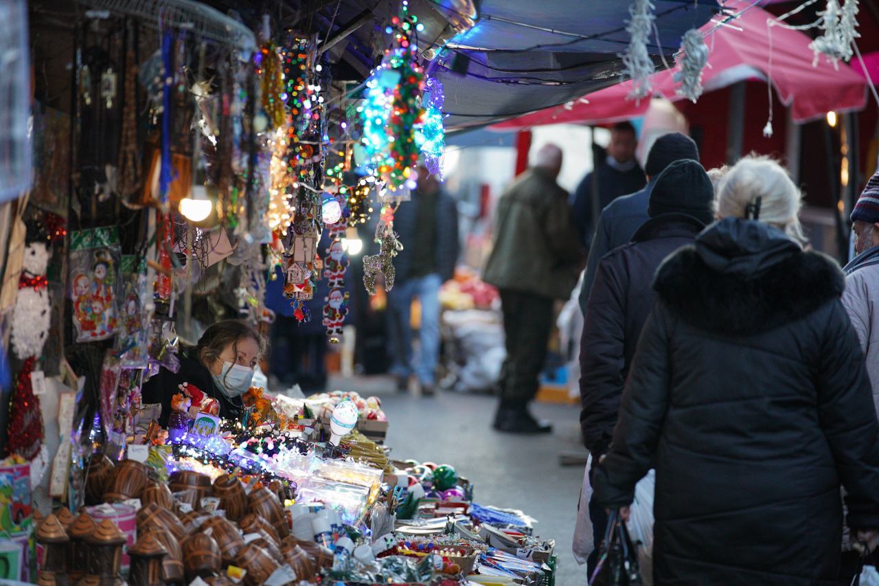 ბაზრობა ახალი წელი ვაჭრობა