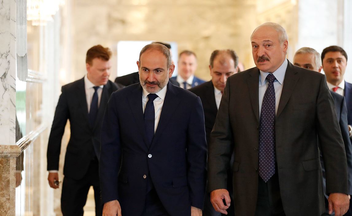 ნიკოლ ფაშინიანი და ალექსანდრ ლუკაშენკა Copyright www.primeminister.am