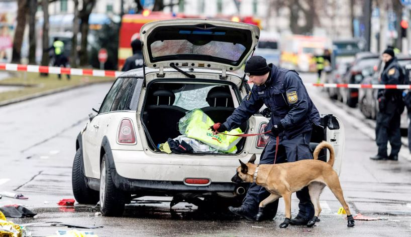 მიუნხენში ავტომობილი ხალხში შევარდა