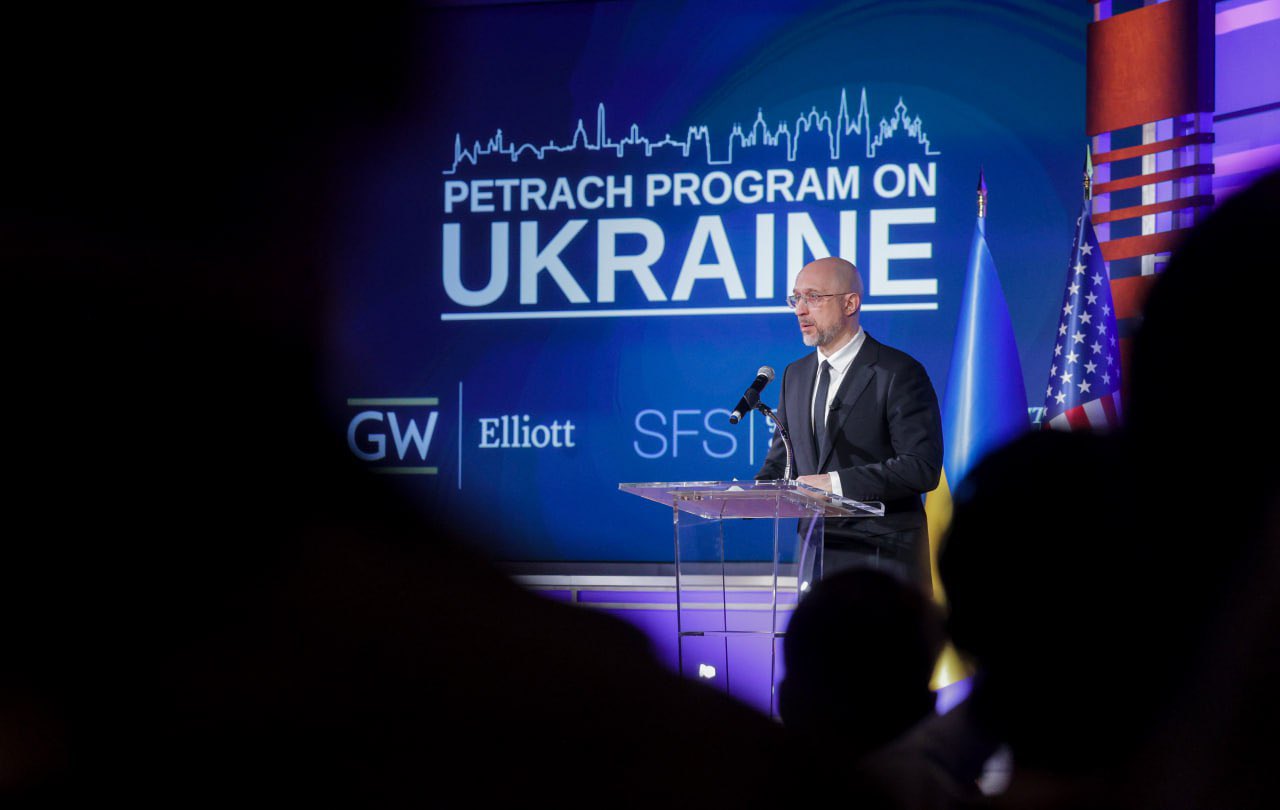 უკრაინის პრემიერ-მინისტრი: - Twitter