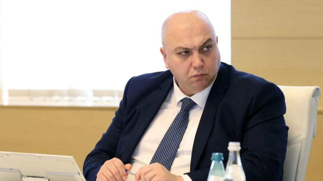 კობა გაბუნია.